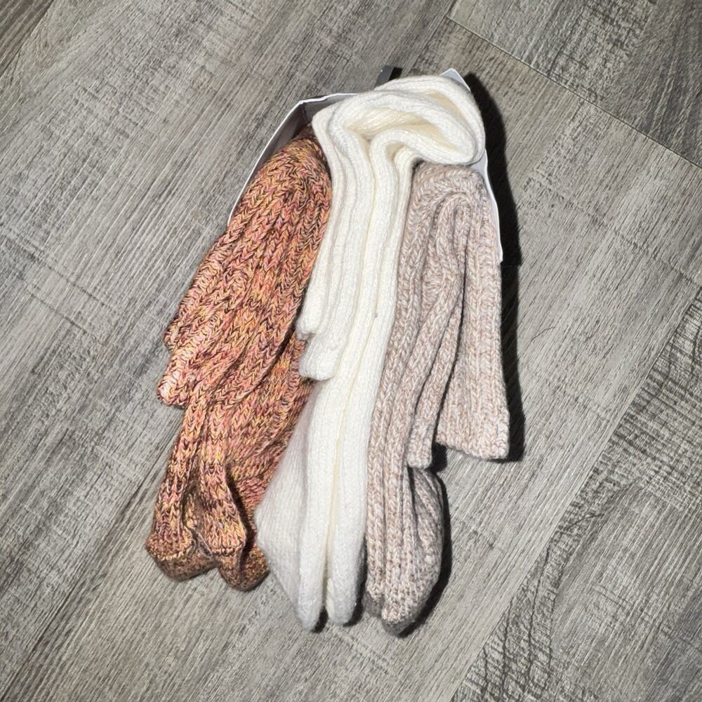 Universal Thread Women’s Ankle Socks 3 Pair Cotton Blend Shoe Size 4-10 NWT